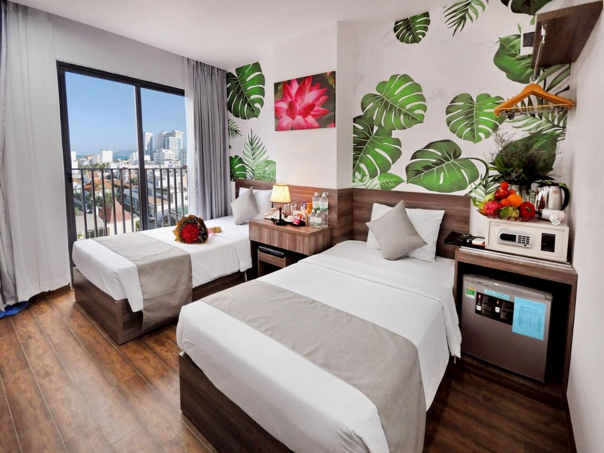 Mega Light Hotel Nha Trang Exterior foto